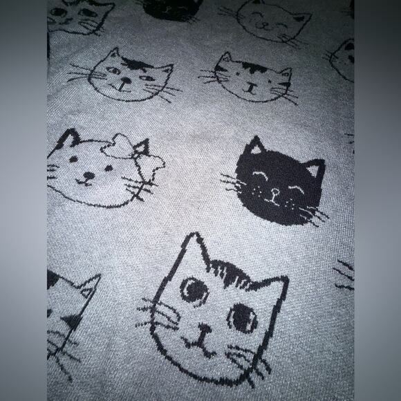 NEW ANTHROPOLOGIE CALLIGRAPHIE GREY SWEATER BLACK CAT FACE PRINT ALL OVER SZ 1X - Picture 4 of 9